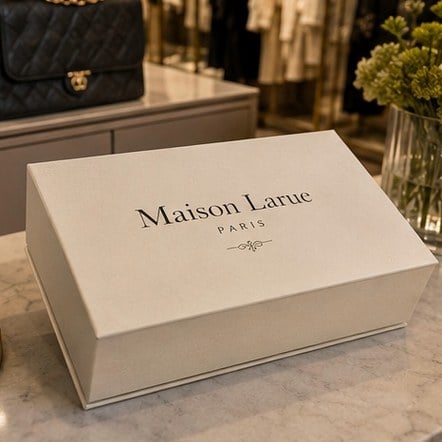 Customized rigid boxes for luxury retail